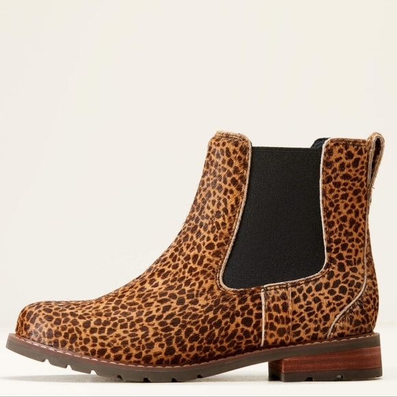 ARIAT Cheetah Print Ankle Booties Wexford Chelsea Size 8.5 NEW in Box - Picture 10 of 12